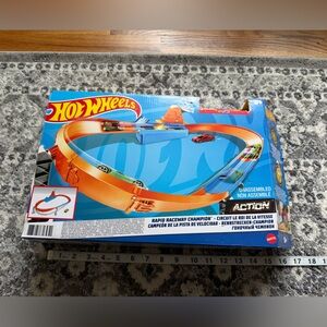Brand new hot wheels rapid raceway champion